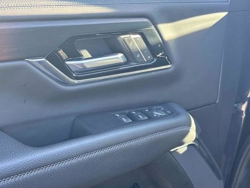Certified 2025 GMC Yukon Denali AWD/4WD image 24