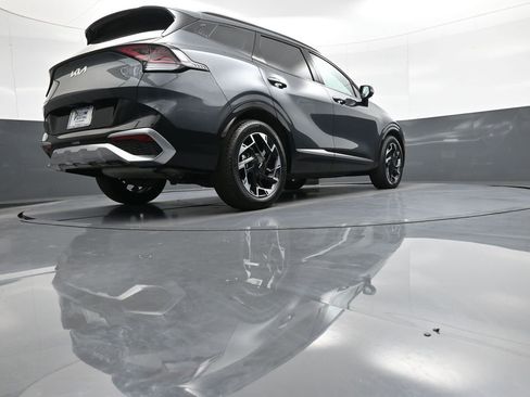 Certified 2025 Kia Sportage SX image 31