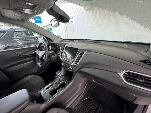 Used 2022 Chevrolet Equinox LT image 17