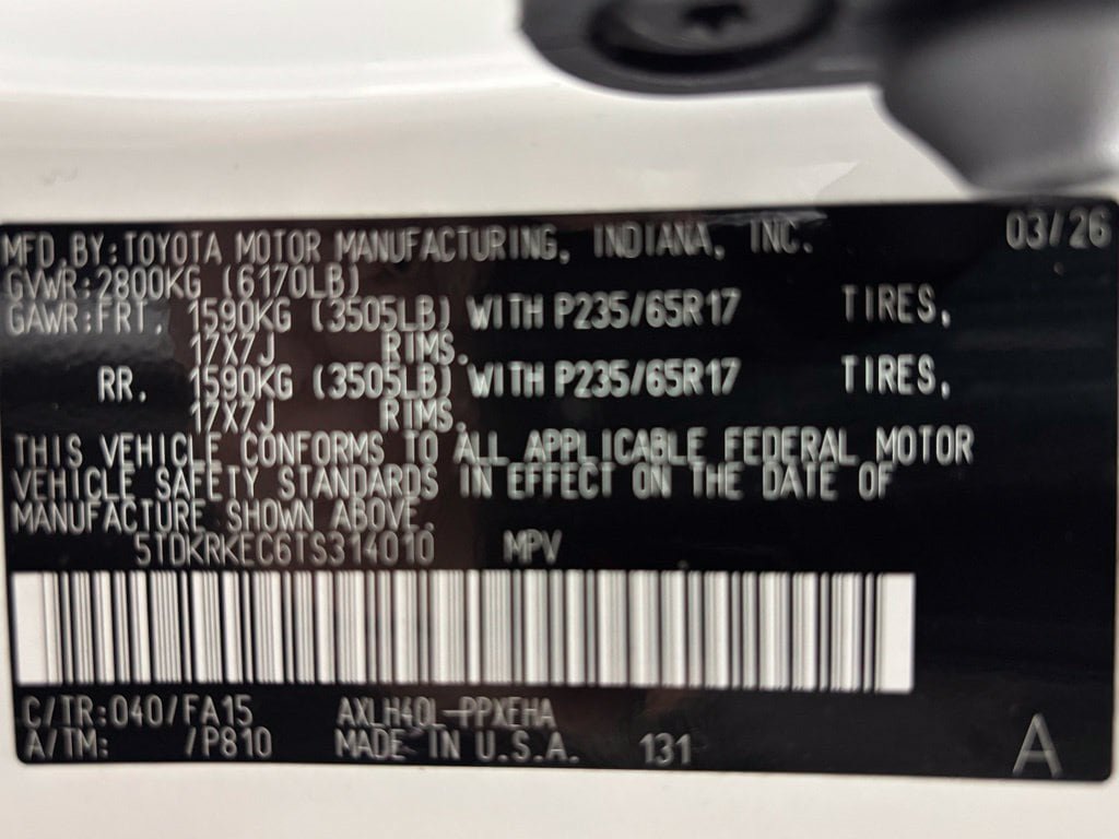 Used 2026 Toyota Sienna LE FWD image 11