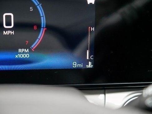 New 2026 Chevrolet Trax LT w/ Driver Confidence Package FWD image 34