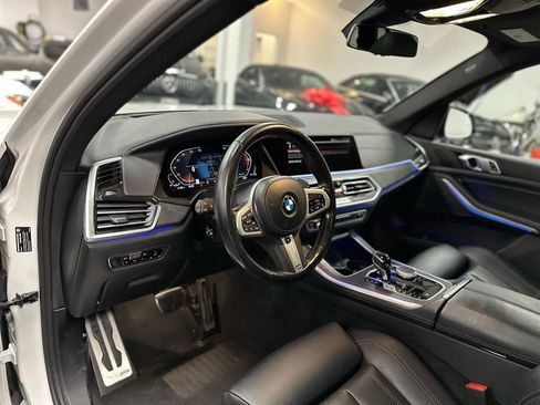 Used 2022 BMW X5 xDrive40i w/ Premium Package AWD/4WD image 17
