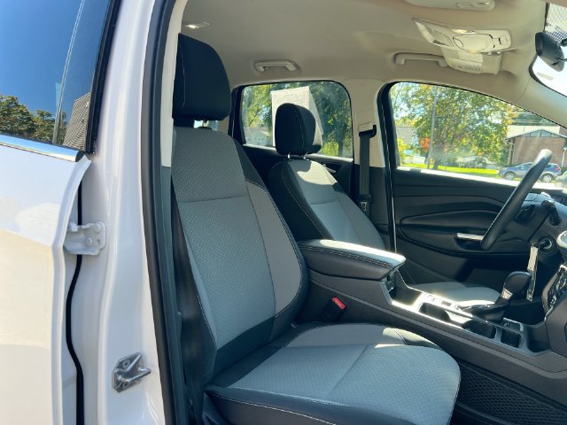 Used 2017 Ford Escape SE AWD/4WD image 26