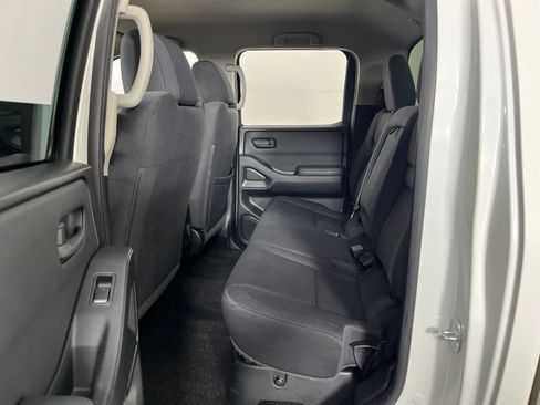 Used 2022 Nissan Frontier S AWD/4WD image 21
