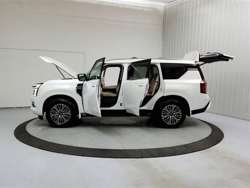 New 2026 Nissan Armada Platinum image 12