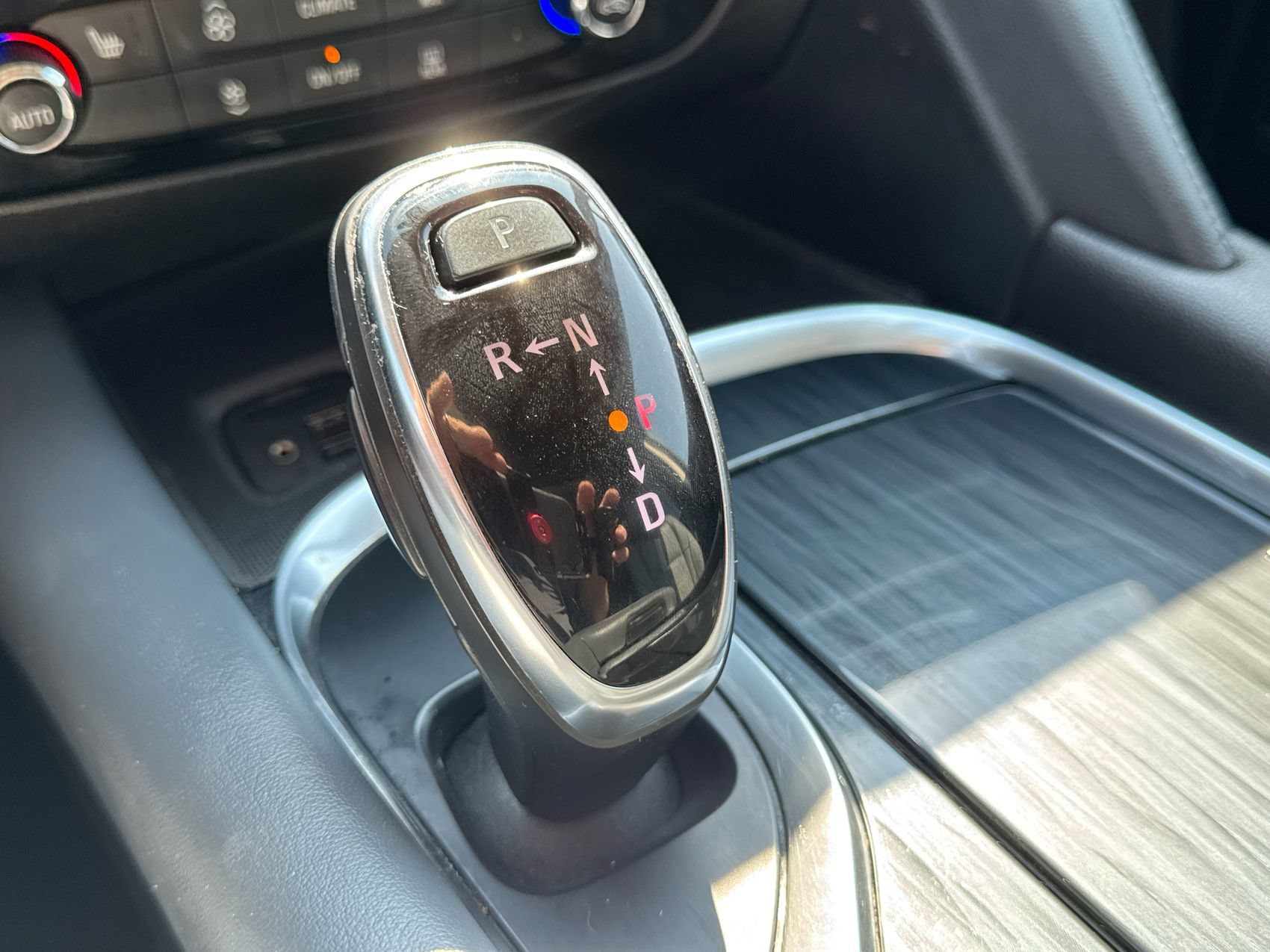 Used 2021 Buick Enclave Essence w/ Sound and Sites Package FWD image 19