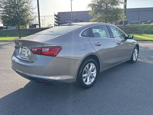 Used 2023 Chevrolet Malibu LT FWD image 9