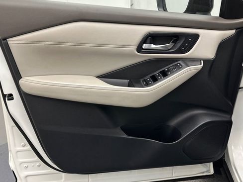 Certified 2023 Nissan Rogue SL AWD/4WD image 18