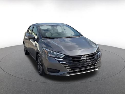 Used 2025 Nissan Versa SV FWD image 3