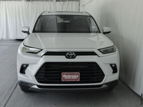 Used 2026 Toyota Grand Highlander AWD Hybrid image 6