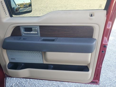 Used 2014 Ford F150 Lariat w/ Equipment Group 502A Luxury image 28