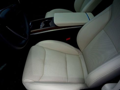 Used 2023 Tesla Model S Standard Range AWD/4WD image 11