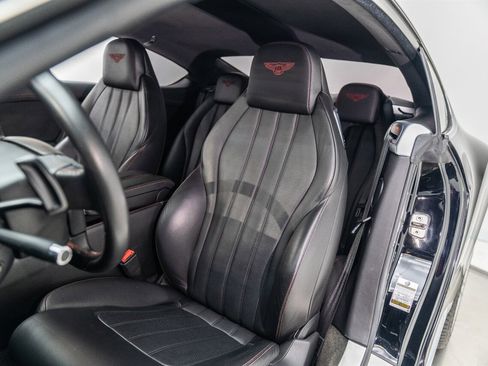 Used 2015 Bentley Continental GT image 32
