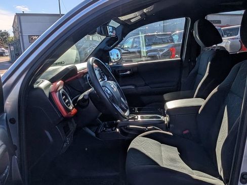 Certified 2018 Toyota Tacoma TRD Sport RWD image 13