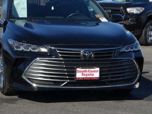 Certified 2019 Toyota Avalon XLE image 4
