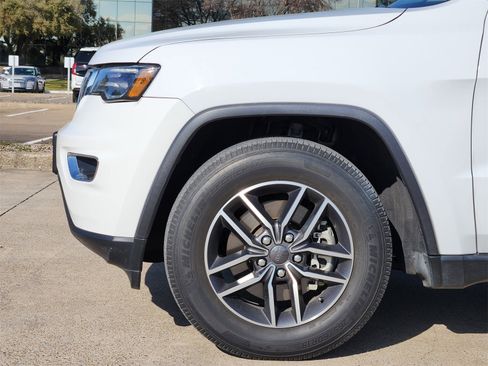 Used 2021 Jeep Grand Cherokee Limited w/ Premium Lighting Group image 9