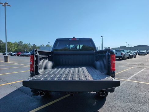 New 2026 RAM 1500 Laramie AWD/4WD image 6