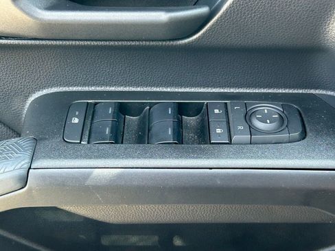 Used 2025 Toyota 4Runner TRD Off-Road image 24