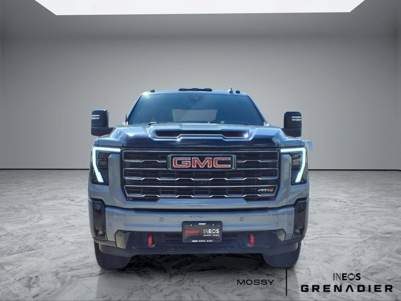Used 2025 GMC Sierra 2500 AT4 w/ AT4 Premium Plus Package AWD/4WD image 3