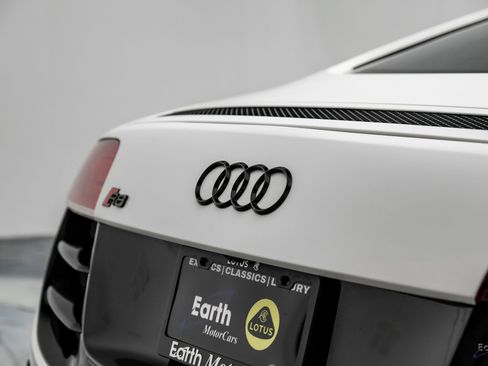 Used 2010 Audi R8 V10 image 19