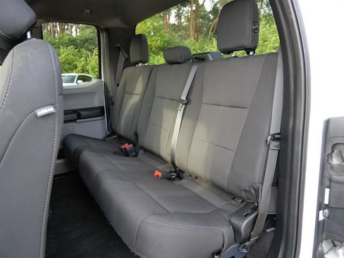 Used 2019 Ford F150 XL w/ Equipment Group 101A Mid AWD/4WD image 14