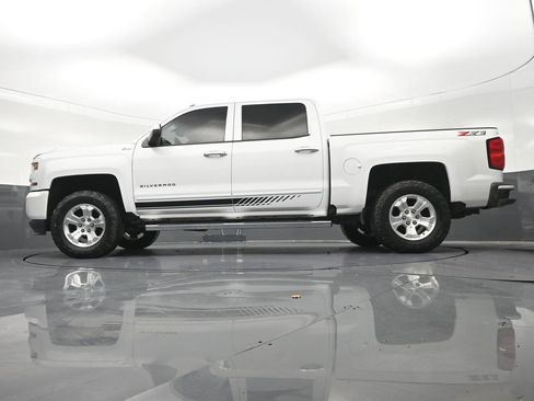 Used 2018 Chevrolet Silverado 1500 LT w/ All Star Edition AWD/4WD image 26