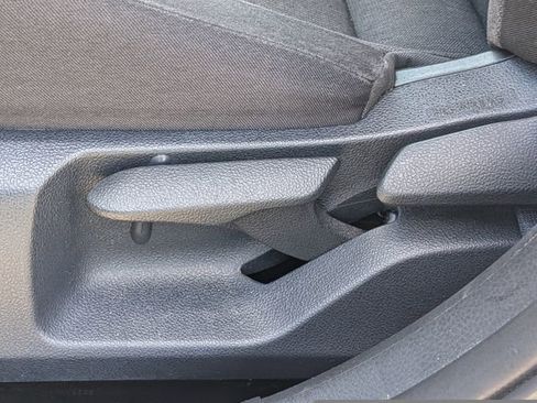 Used 2025 Toyota Camry LE image 11