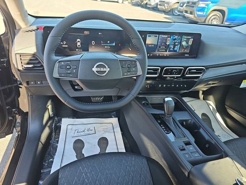 New 2026 Nissan Sentra SV w/ SV Convenience Package FWD image 21