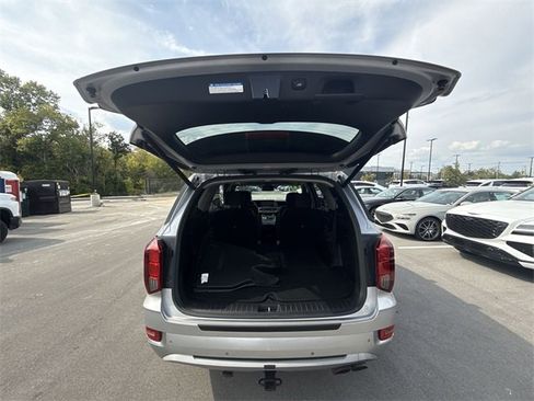 Certified 2022 Hyundai Palisade Limited w/ Winter Package image 24