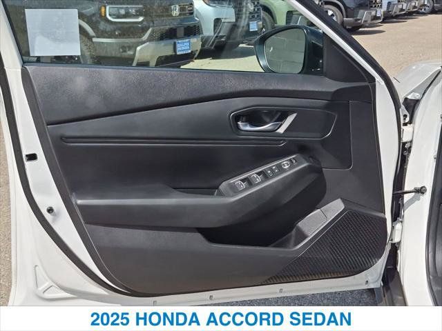 Certified 2025 Honda Accord SE image 12