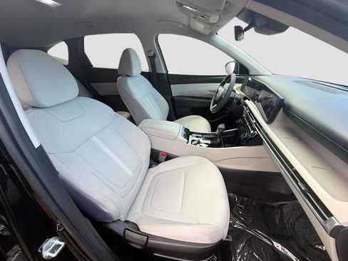 Certified 2025 Hyundai Tucson SEL FWD image 28