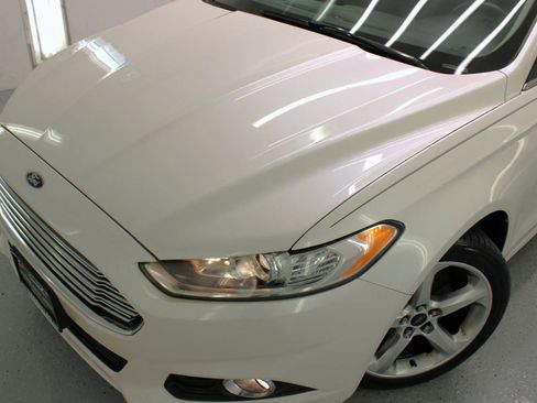 Used 2016 Ford Fusion SE image 17