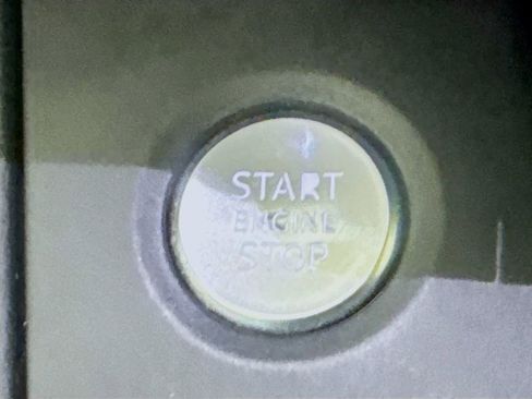 Used 2018 Audi Q5 2.0T Premium Plus w/ Premium Plus Package image 19