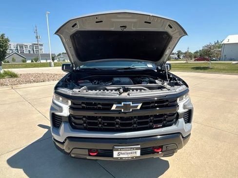 Used 2024 Chevrolet Silverado 1500 LT Trail Boss w/ Convenience Package II AWD/4WD image 34