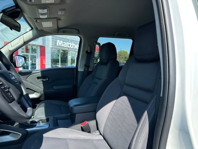 Certified 2024 Nissan Frontier SV w/ Technology Package AWD/4WD image 13