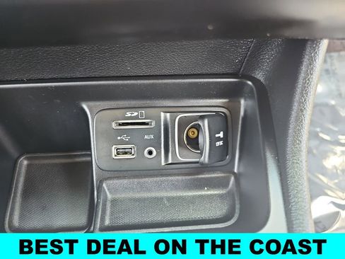 Used 2018 Jeep Cherokee Latitude FWD image 23