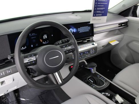 Used 2026 Hyundai Kona SEL Sport image 17