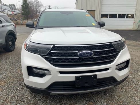 Used 2020 Ford Explorer XLT w/ Equipment Group 202A image 7