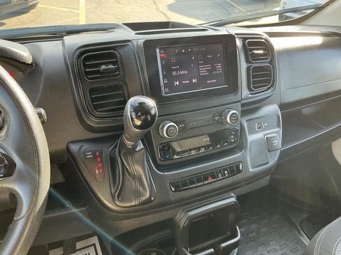 Used 2023 RAM ProMaster 2500 FWD image 13