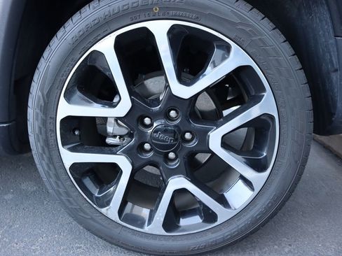 Used 2018 Jeep Compass Limited w/ Navigation Group image 14