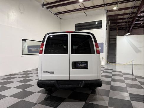 Used 2014 Chevrolet Express 2500 LS image 6