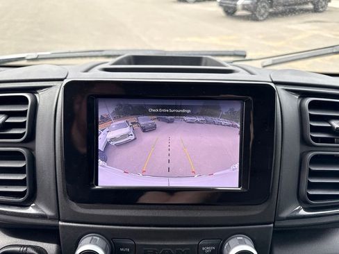 Used 2026 RAM ProMaster 2500 w/ Convenience Group FWD image 17