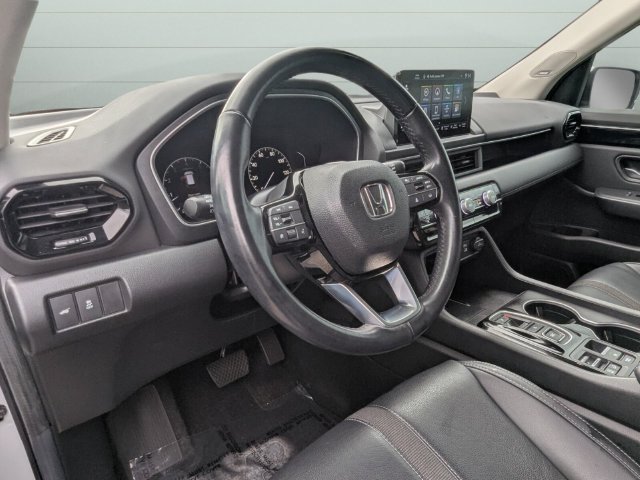 Certified 2024 Honda Pilot Touring image 10