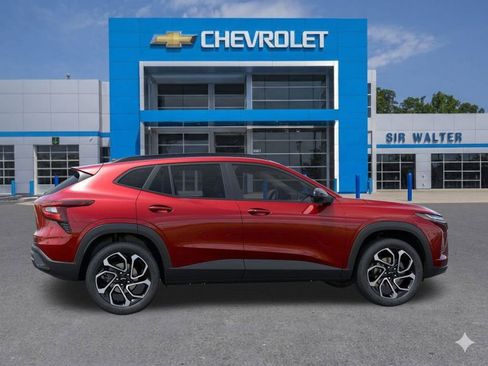 New 2026 Chevrolet Trax RS w/ Sunroof Package image 6