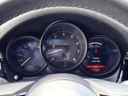 Certified 2023 Porsche Macan AWD/4WD image 16