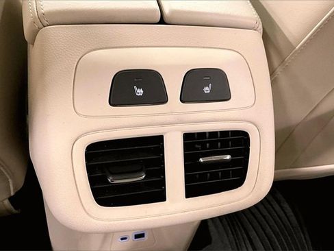 Used 2023 Buick Envision Avenir image 29