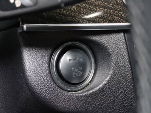 Used 2015 Mercedes-Benz E 350 4MATIC w/ Parking Assist Package image 15