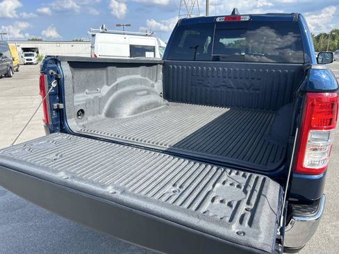Used 2022 RAM 1500 Big Horn AWD/4WD image 16