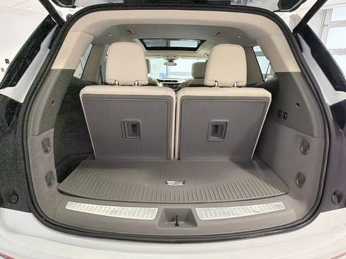 Certified 2024 Cadillac XT6 Premium Luxury AWD/4WD image 24