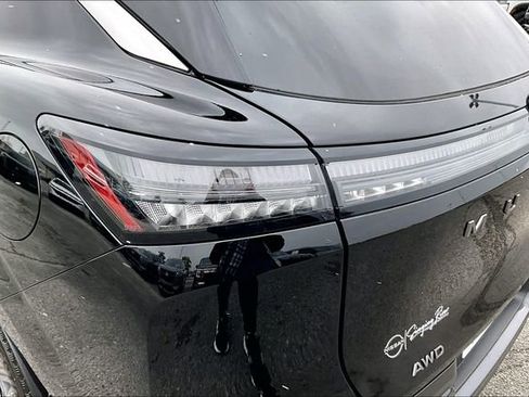 Certified 2025 Nissan Murano SL AWD/4WD image 17